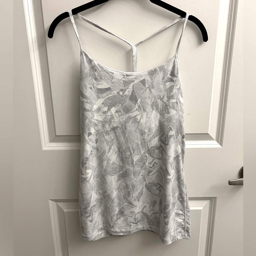 Lululemon Power Y tank size 10 EUC